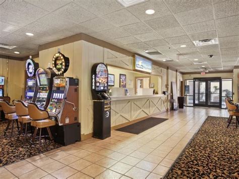 days inn by wyndham las vegas wild wild west gambling hall